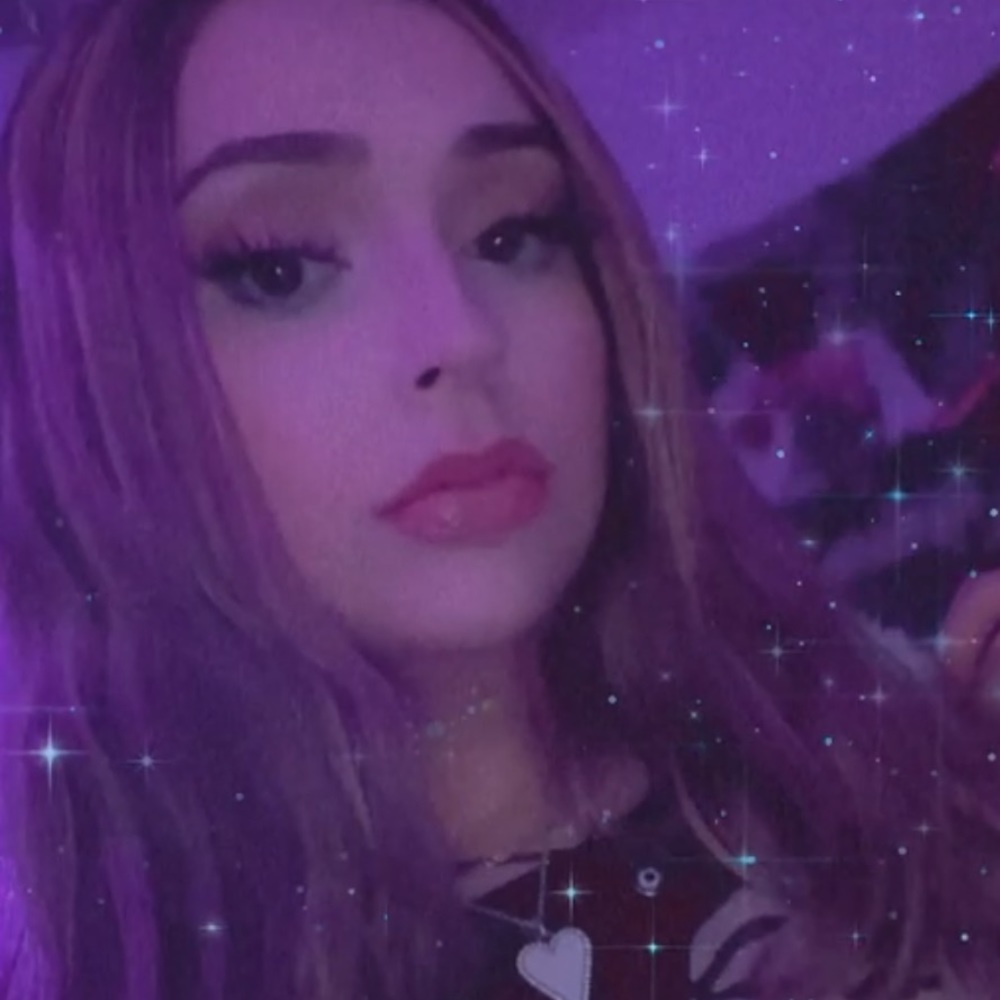 Meet your Posher, Alicia